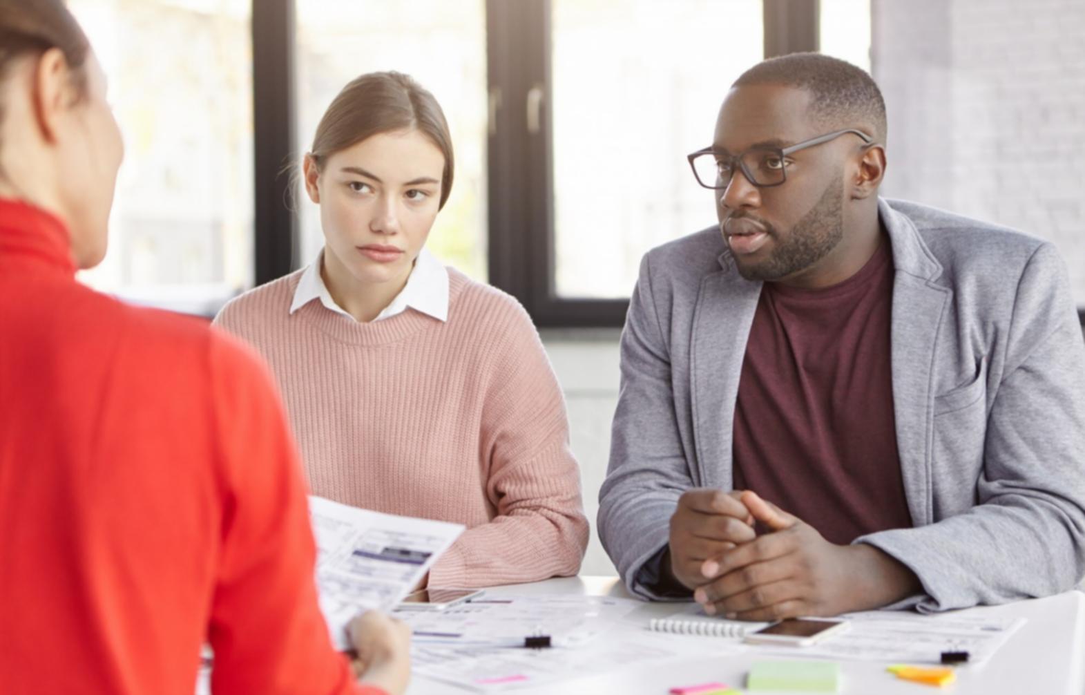 Strategiemeeting mit positiver Atmosphäre